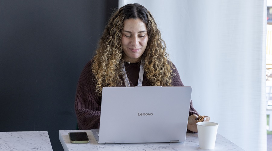 Anna Luna Rossi at the 2025 International Congress on Aquatic Sciences in Saint Pierre and Miquelon